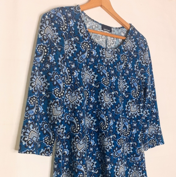 Basic Edition Medium Paisley Blue Handkerchief Hem Soft Stretch Blouse Women's - Picture 1 of 5